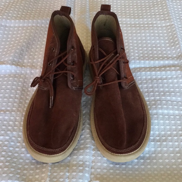 NWOT UGG CHUKKA BOOTS - Picture 3 of 7